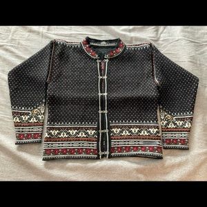 dale if Norway 100% wool sweater